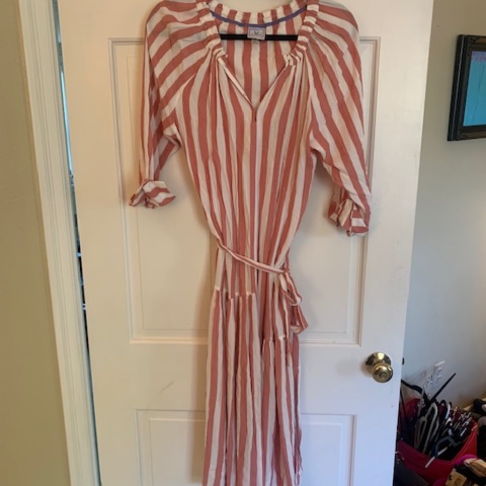 V by Violet Weekends Pretty Striped Dress with Tie Waist Size Large